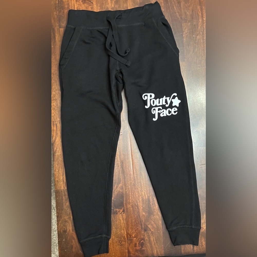 Addison Rae Pouty Face Black Joggers/Sweatpants Women's size Small